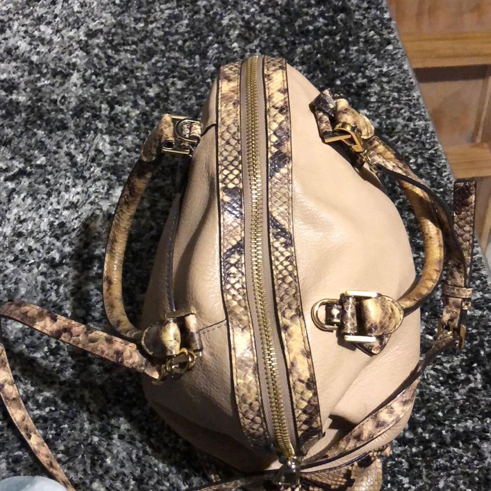 Bag - Picture 2 of 2